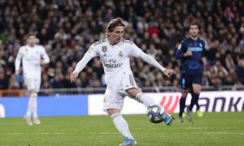 Cảm hứng từ đôi giày Luka Modric